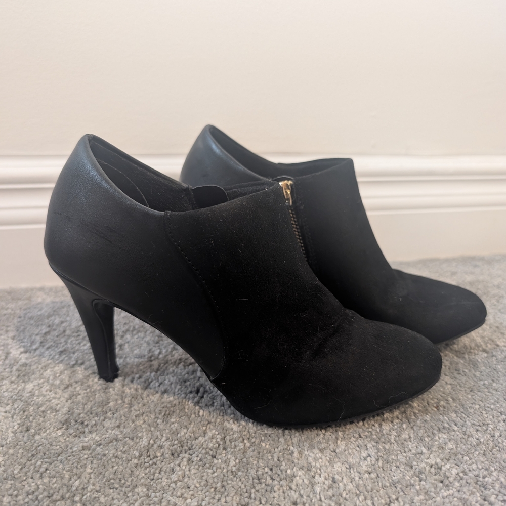 Elegant Black Ankle Boots